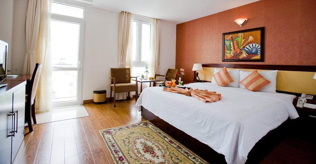 King Town Hotel Нячанг Екстер'єр фото