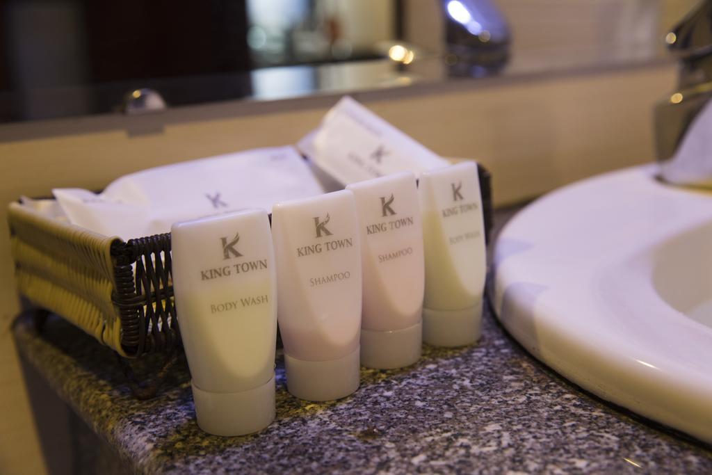 King Town Hotel Нячанг Екстер'єр фото