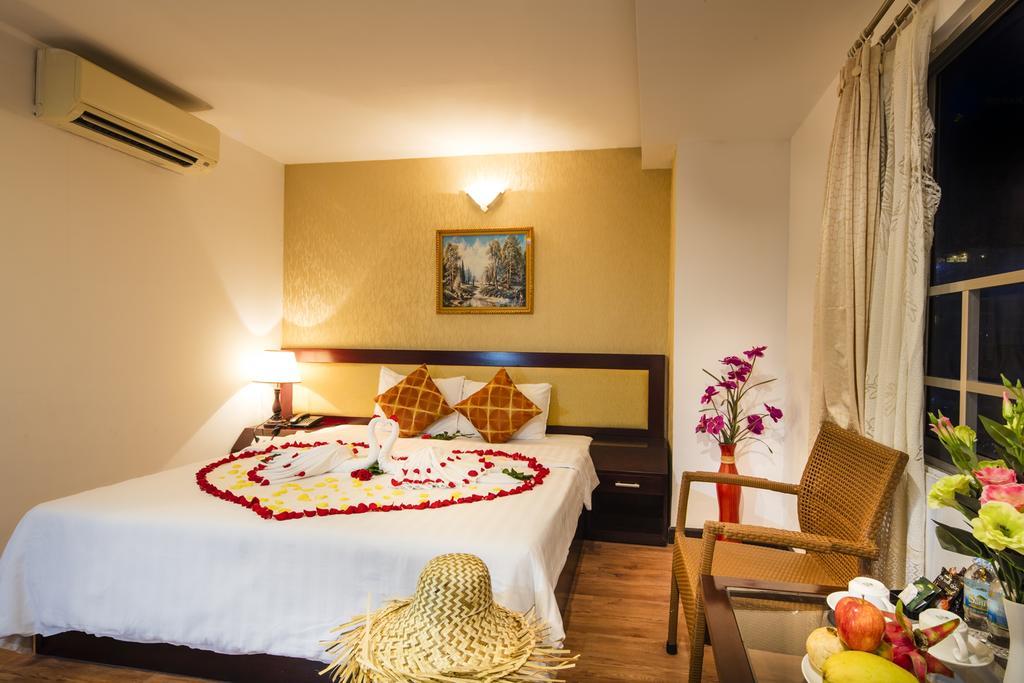 King Town Hotel Нячанг Екстер'єр фото