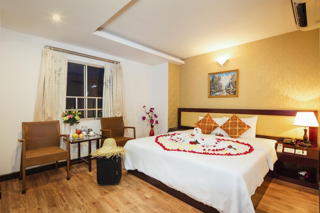 King Town Hotel Нячанг Екстер'єр фото