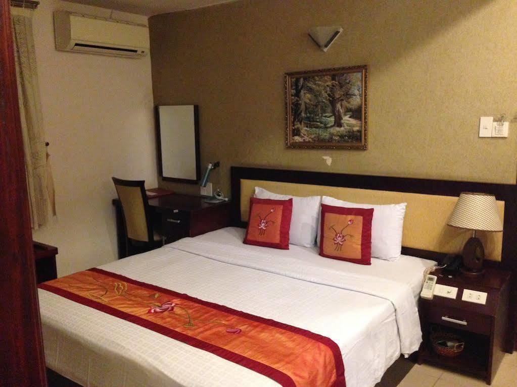 King Town Hotel Нячанг Екстер'єр фото